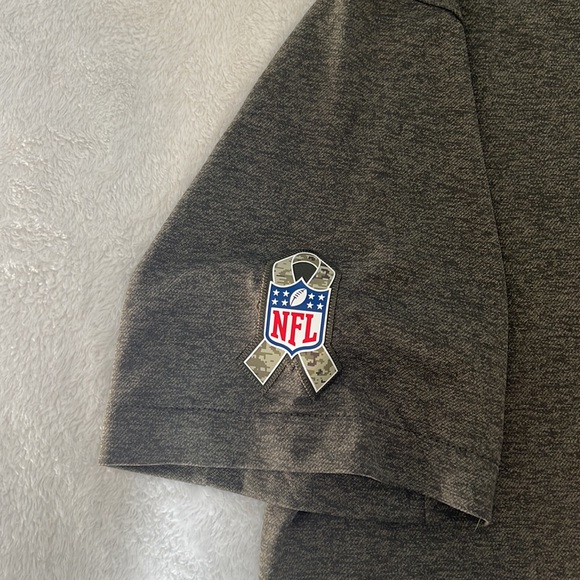 Nike Dri-Fit Salute to Service Las Vegas Raiders Henley Tee - Picture 4 of 10